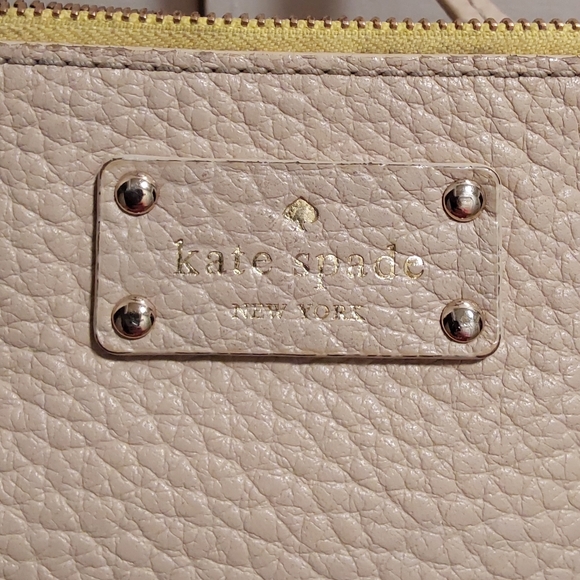 Kate spade crossbody - Picture 2 of 11